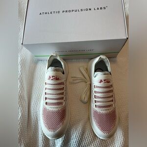 NEW APL Men's Techloom Breeze Ivory Cedar Athletic Shoes